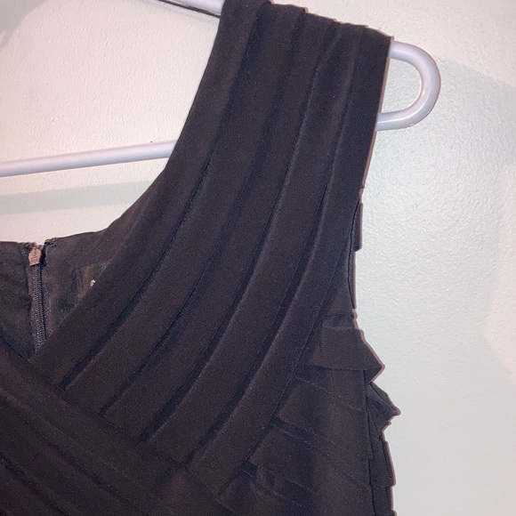 Adrianna Papell black cocktail dress. Beautiful design! Size 10. - Picture 1 of 10